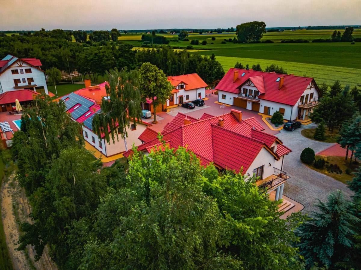 فيلا Osrodek Agroturystyczny Zacisze Giewartów المظهر الخارجي الصورة